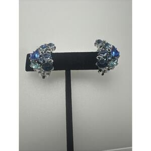 Vintage Lisner Shades Of Blue Earrings Clip On Beautiful!